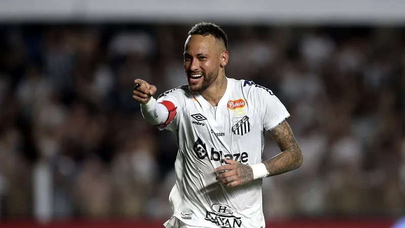 neymar dang da cho cau lac bo nao