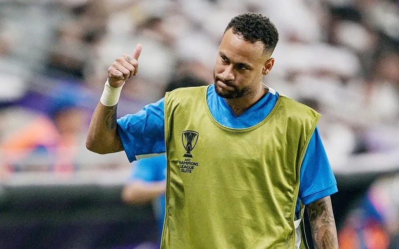 neymar dang da cho cau lac bo nao